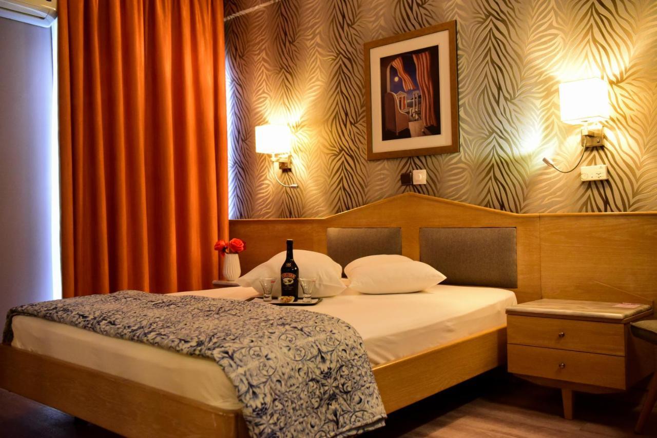 Eva Hotel Piraeus Ngoại thất bức ảnh