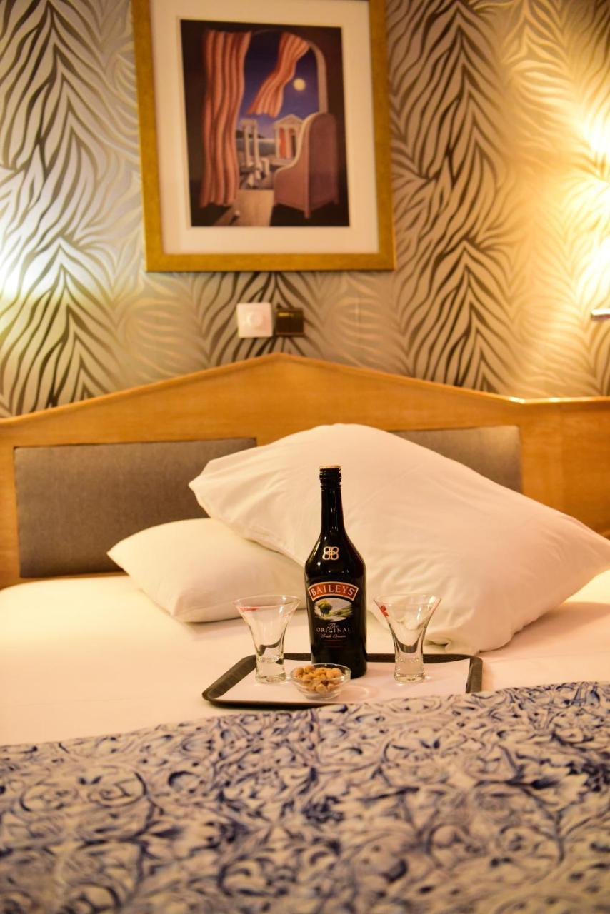 Eva Hotel Piraeus Ngoại thất bức ảnh